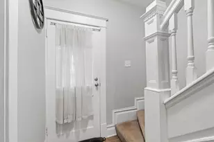 1062 Minnehaha Ave E, Saint Paul, MN 55106 - Photo 3