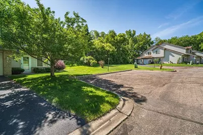 2775 W Ranchview Lane N #4, Plymouth, MN 55447 - Photo 29