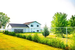 1616 Evergreen Dr, Ogilvie, MN 56358 - Photo 3