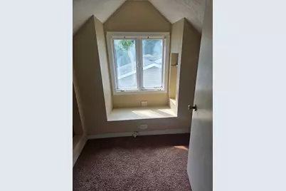 939 Earl Street, Saint Paul, MN 55106 - Photo 5