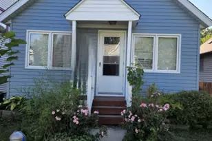 939 Earl St, Saint Paul, MN 55106 - Photo 1