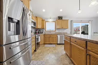 1551 34th Avenue S, Moorhead, MN 56560 - Photo 5