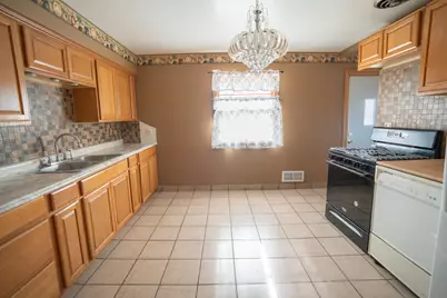 5913 Colfax Avenue N, Brooklyn Center, MN 55430 - Photo 9