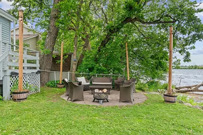 428 Glenbrook Avenue N, Oakdale, MN 55128 - Photo 3