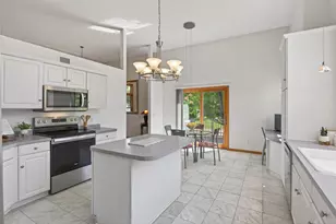 1225 Earle Way, Burnsville, MN 55306 - Photo 11