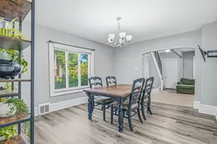 857 Rose Ave E, Saint Paul, MN 55106 - Photo 11