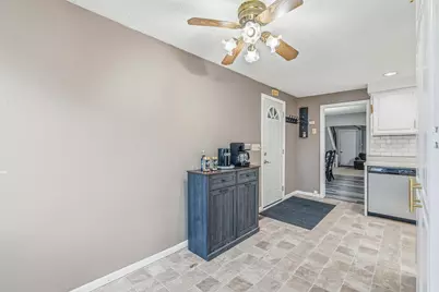 857 Rose Avenue E, Saint Paul, MN 55106 - Photo 19