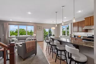 7091 Oak Ridge Ct, Shakopee, MN 55379 - Photo 13