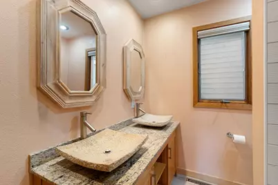 2006 11th Avenue NE, Austin, MN 55912 - Photo 41