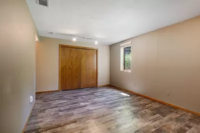 2006 11th Avenue NE, Austin, MN 55912 - Photo 47