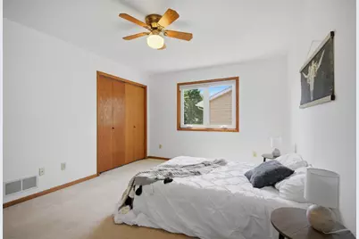 2305 13th Street SW, Austin, MN 55912 - Photo 15