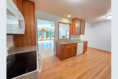 723 S 4th Street, Le Sueur, MN 56058 - Photo 9