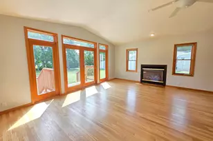 723 S 4th St, Le Sueur, MN 56058 - Photo 13