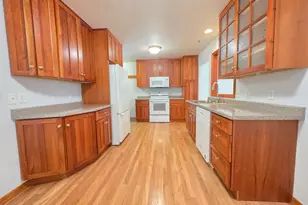 723 S 4th St, Le Sueur, MN 56058 - Photo 7