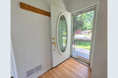 723 S 4th Street, Le Sueur, MN 56058 - Photo 3