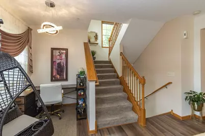 1691 Village Trail E #7, Maplewood, MN 55109 - Photo 5