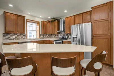 1691 Village Trail E #7, Maplewood, MN 55109 - Photo 17