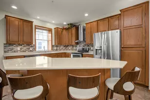 1691 Village Trail E, Maplewood, MN 55109 - Photo 17
