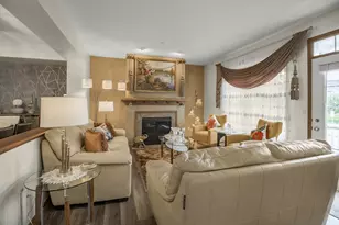1691 Village Trail E, Maplewood, MN 55109 - Photo 7
