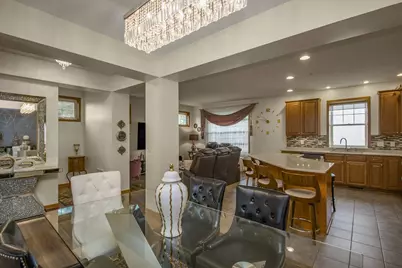 1691 Village Trail E #7, Maplewood, MN 55109 - Photo 15