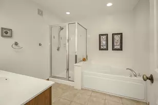 1691 Village Trail E, Maplewood, MN 55109 - Photo 29
