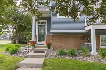 1691 Village Trail E #7, Maplewood, MN 55109 - Photo 3