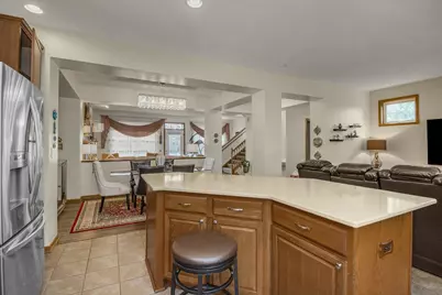 1691 Village Trail E #7, Maplewood, MN 55109 - Photo 19