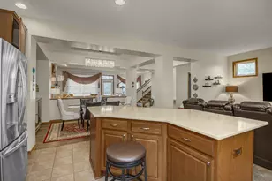 1691 Village Trail E, Maplewood, MN 55109 - Photo 19