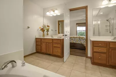 1691 Village Trail E #7, Maplewood, MN 55109 - Photo 31