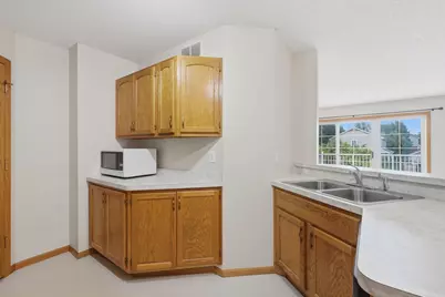 2213 E 117th Street, Burnsville, MN 55337 - Photo 11