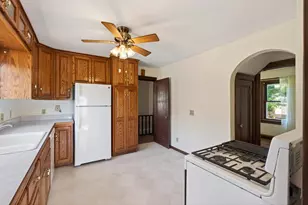 556 5th Ave S, South Saint Paul, MN 55075 - Photo 9