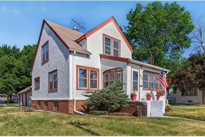 556 5th Avenue S, South Saint Paul, MN 55075 - Photo 1