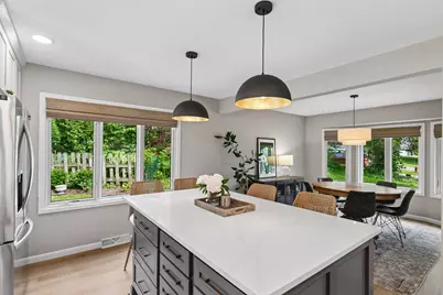 13005 Girard Avenue S, Burnsville, MN 55337 - Photo 11