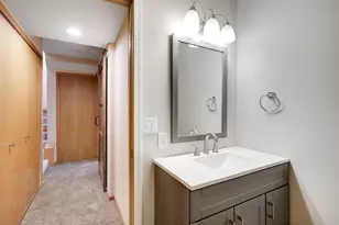 2186 Woodcrest Dr, Woodbury, MN 55129 - Photo 31