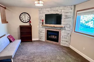 2186 Woodcrest Dr, Woodbury, MN 55129 - Photo 9