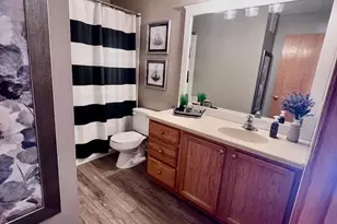 2186 Woodcrest Dr, Woodbury, MN 55129 - Photo 5