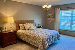 2186 Woodcrest Dr, Woodbury, MN 55129 - Photo 7