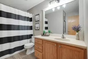 2186 Woodcrest Dr, Woodbury, MN 55129 - Photo 21