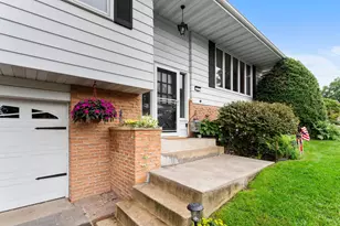 8 Imperial Dr E, West Saint Paul, MN 55118 - Photo 5