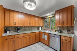 8 Imperial Dr E, West Saint Paul, MN 55118 - Photo 17