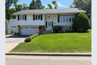 8 Imperial Drive E, West Saint Paul, MN 55118 - Photo 1