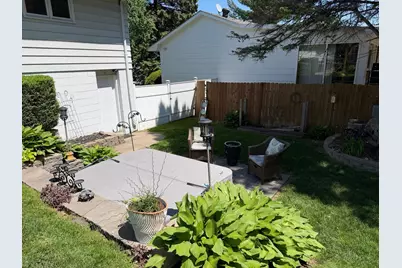 8 Imperial Drive E, West Saint Paul, MN 55118 - Photo 11