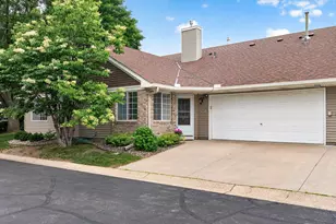 515 Lovell Ave, Roseville, MN 55113 - Photo 1