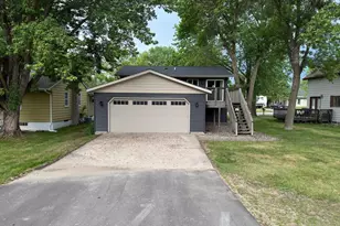 113 Cedar St S, Sauk Centre Township, MN 56378 - Photo 5
