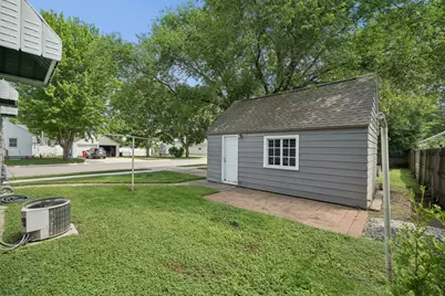 301 11th Avenue SW, Austin, MN 55912 - Photo 21