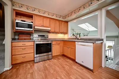 418 Hiawatha Boulevard, Winona, MN 55987 - Photo 9