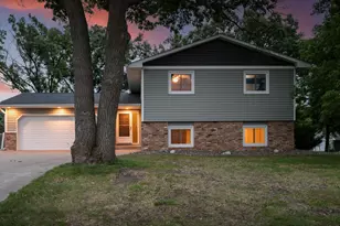 62 98th Ln NW, Coon Rapids, MN 55448 - Photo 3