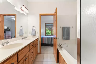 2734 Lindsey Court, New Brighton, MN 55112 - Photo 3
