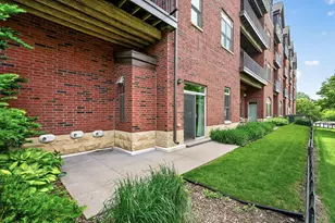 301 Clifton Ave, Minneapolis, MN 55403 - Photo 13
