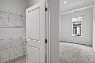 301 Clifton Ave, Minneapolis, MN 55403 - Photo 17